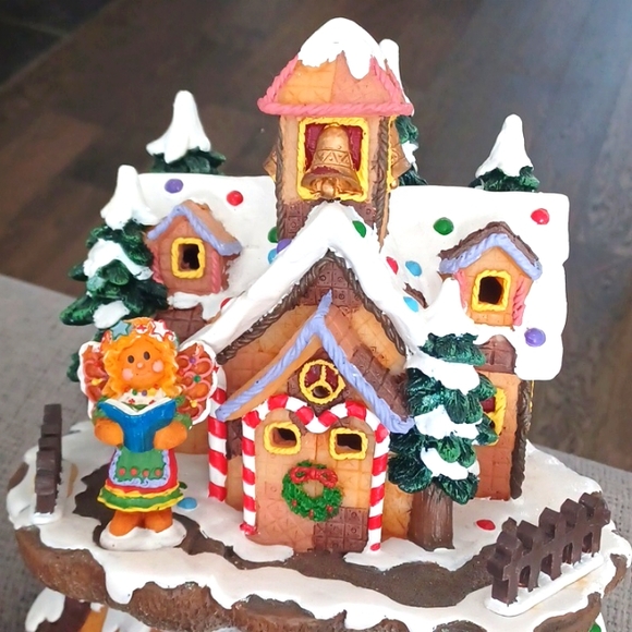 Lighted Santa Workshop Three-Story Tree House Christmas Village - Picture 9 of 17